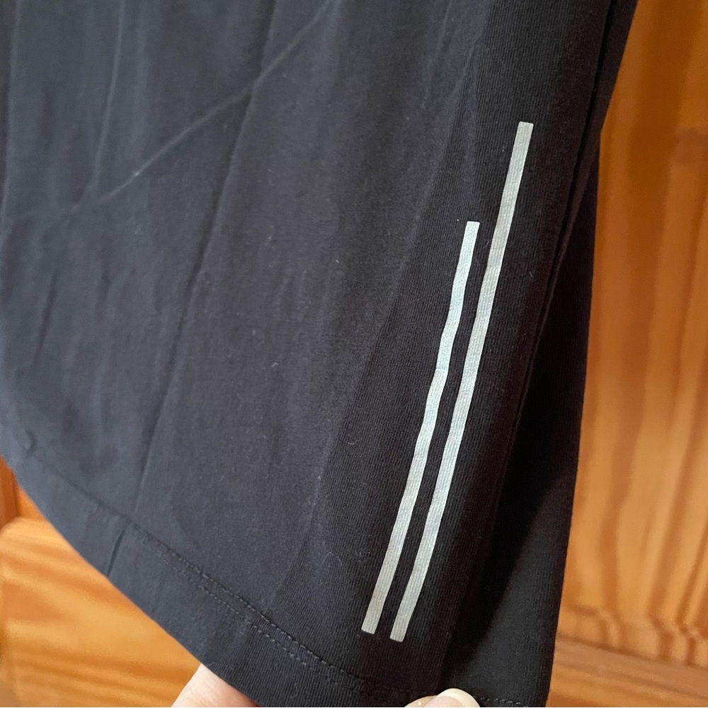 Kenneth Cole Black Short Sleeve Tee - Picture 5 of 7